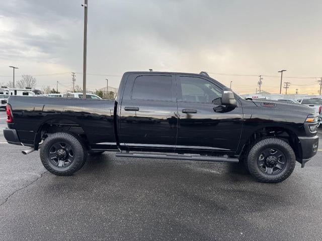 2025 RAM 3500 Tradesman Crew Cab 4x4 6'4" Box