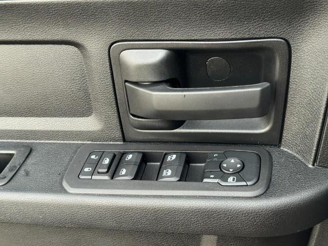 2025 RAM 3500 Tradesman Crew Cab 4x4 6'4" Box