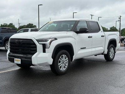 2024 Toyota Tundra 4WD SR5