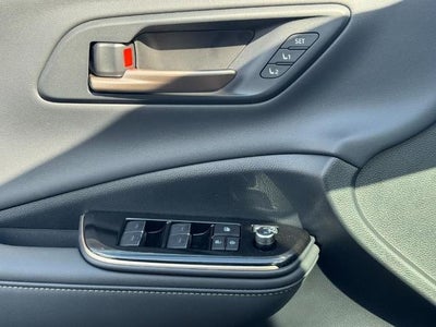 2025 Toyota Crown Signia XLE